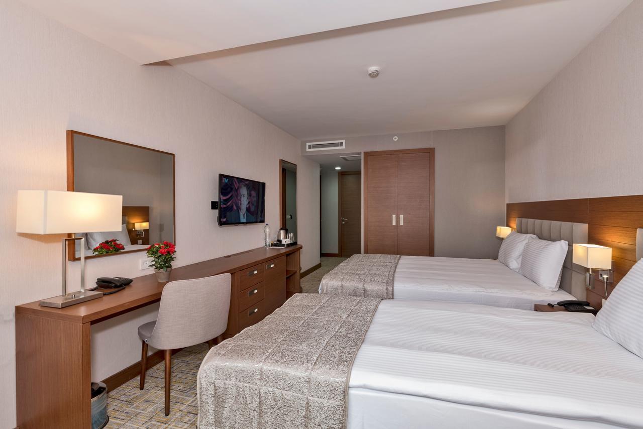 Land Park Hotel Istanbul Exteriör bild