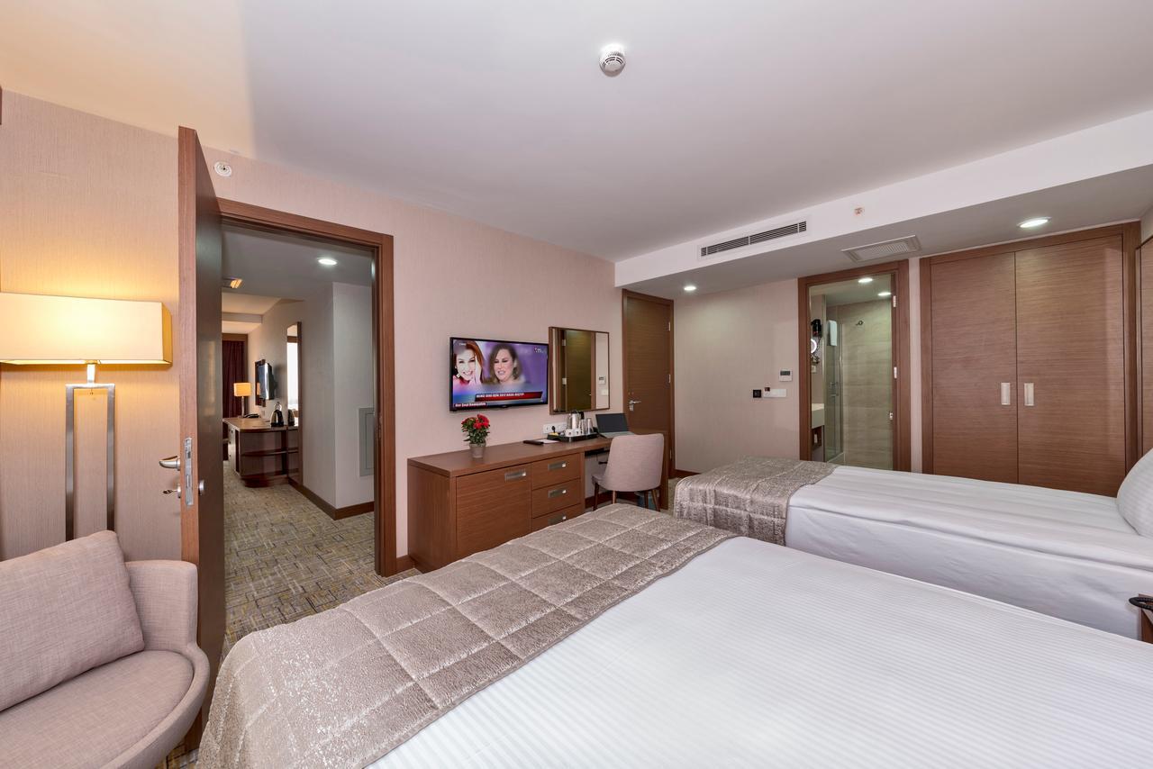 Land Park Hotel Istanbul Exteriör bild