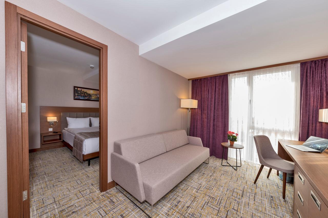 Land Park Hotel Istanbul Exteriör bild