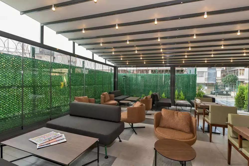 Land Park Hotel Istanbul Exteriör bild